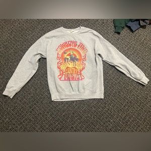 Super Cute graphic crew neck!